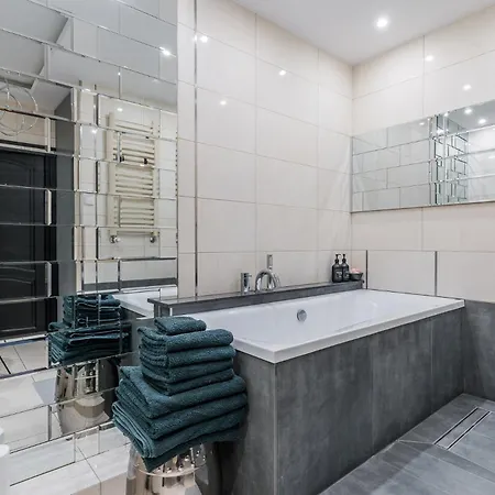 Scala Centrum By Grand Lägenhet